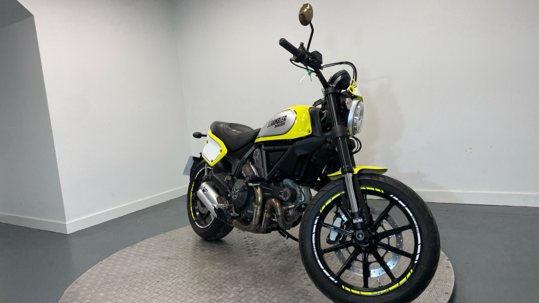 Ducati Scrambler Flat Track Pro (MY16)